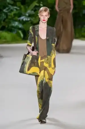 $Akris_2013_ilkbahar_yaz (21).webp