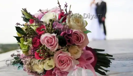 $renkli gelin buketi.webp