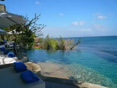 $Ritz-Carlton-Bali1.webp