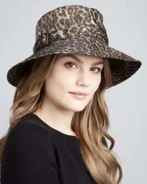 $leopar-desenli-&#351;apka-modeli-480x600.webp