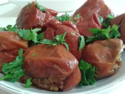 $3Zeytinyağlı Kırmızı Biber Kuru Dolma.webp $3Zeytinyağlı Kırmızı Biber Kuru Dolma.webp