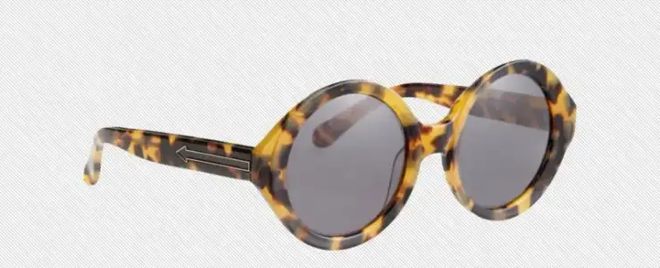 $karen-walker-number-six-g&#252;ne&#351;-g&#246;zl&#252;&#287;&#252;-leopar.webp