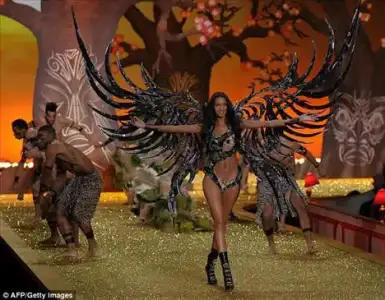 $Victorias-Secret-ic-camasir-modelleri (85).webp