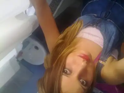$27082010489.webp