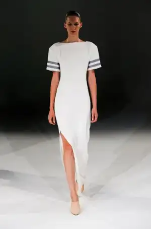 $hussein_chalayan_2013_ilkbahar_yaz_elbise_moda_defile (37).webp