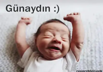 $komik-esneyen-bebek-gunaydin.webp