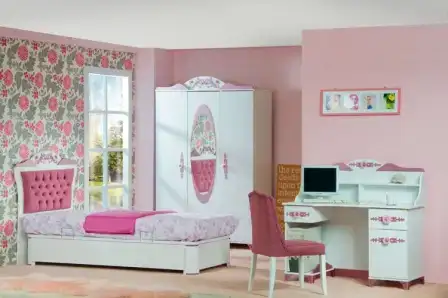 $449974989-37.webp