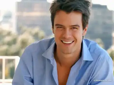 $josh-duhamel.webp