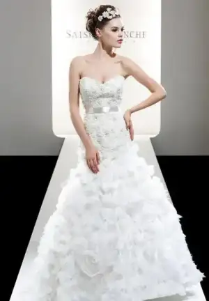 $gosterisli_2014_gelinlik_modelleri (22).webp