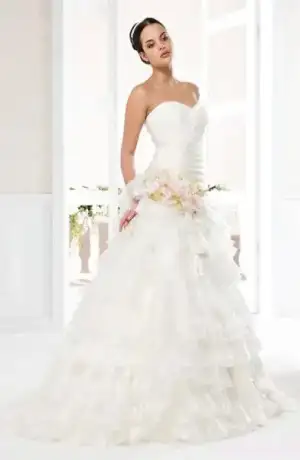 $gosterisli_2014_gelinlik_modelleri (41).webp