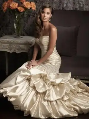 $moda_2014_gelinlik_modelleri (21).webp