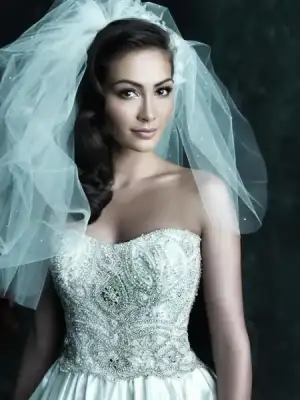 $moda_2014_gelinlik_modelleri (32).webp