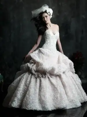 $moda_2014_gelinlik_modelleri (37).webp
