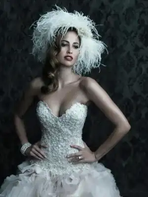 $moda_2014_gelinlik_modelleri (55).webp