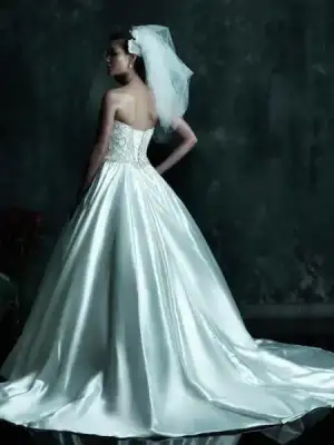 $moda_2014_gelinlik_modelleri (106).webp