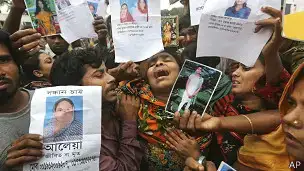 $bangladesh-protesto-tekstil-fab.webp