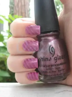 $Essie_Splash_of_Grenadine+Konad1 - Kopya.webp
