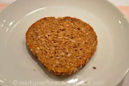 $eiwei-abend-brot-krabbenbrot-mit-ruhrei-L-vGIdWH.webp
