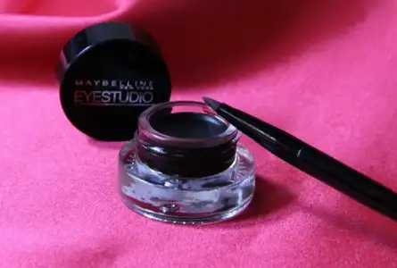 $Maybelline-Eye-Studio-Lasting-Drama-Gel-Eyeliner.webp