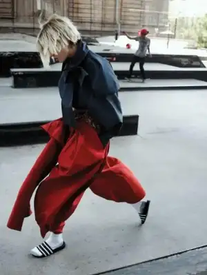 $Interview_October_2013_Karlie_s_Couture_8 (1).webp