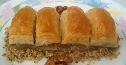 $Cevizli-Kesme-Baklava-Afyon-418x215.webp