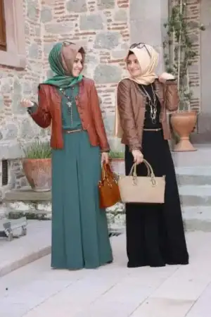 $deri-ceketli-tesettur-abiye-modelleri_433x650 (2).webp