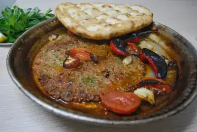 $tepsi-kebabi-poc-kasabi-01-400x268.webp