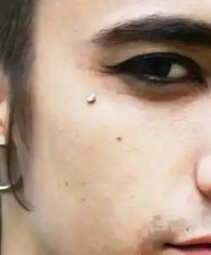 $dermal-piercing-19.webp