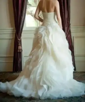 $vera-wang-diana-wedding-dress-183128-3.webp