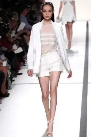 $elie_saab_2014_ilkbahar_defile_moda_elbise_modelleri (40).webp