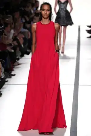 $elie_saab_2014_ilkbahar_defile_moda_elbise_modelleri (41).webp