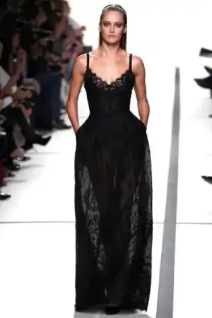 $elie_saab_2014_ilkbahar_defile_moda_elbise_modelleri (46).webp