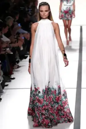 $elie_saab_2014_ilkbahar_defile_moda_elbise_modelleri (53).webp