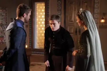 $1453368_651591714893346_1004241507_n (3).webp