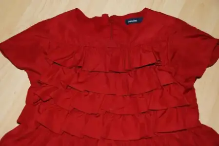 $GAP kÃ½rmÃ½zÃ½ saten elb.Ã¶nÃ¼.webp