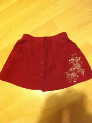 $Mothercare kÃ½rmÃ½zÃ½ kadife etek 1,5-2 yaÃ¾ 10tl.webp