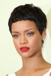 $Rihanna-Sa&#231;-Modelleri-05.jpg