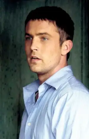 $936full-desmond-harrington.webp