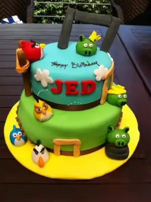 $angy-bird-cake-etartisans - Kopya.webp