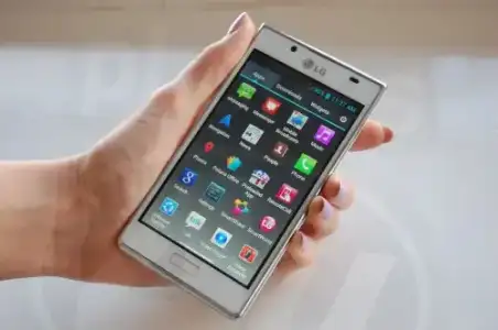 $LG-L7-Apps.webp