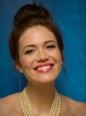 $mandy-moore-2.webp