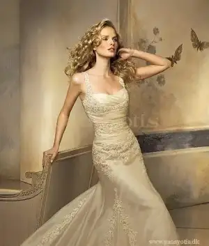 $s1086937635_30304531_8738.webp