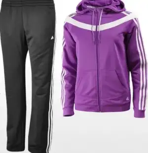 $Mor-Kap&#351;onlu-Adidas-Bayan-E&#351;ofman-Tak&#305;m&#305;-Modeli-484x500.webp
