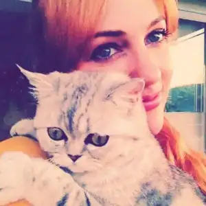 $meryem_uzerli (3).webp