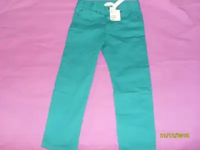 $14.hm pantolon.webp