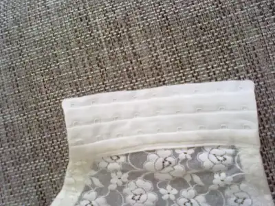 $25082012293.webp