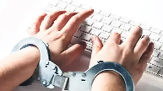 $devletin-gozu-artik-her-tik-in-uzerinde-4039855.webp $devletin-gozu-artik-her-tik-in-uzerinde-4039855.webp