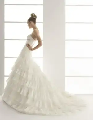 $146mirianvestidodenovia.webp