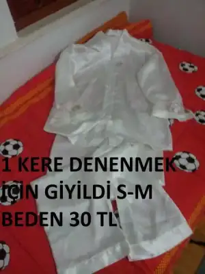 $BEYAZ SATEN PÃJAMA TAKIMI 30TL (1).webp