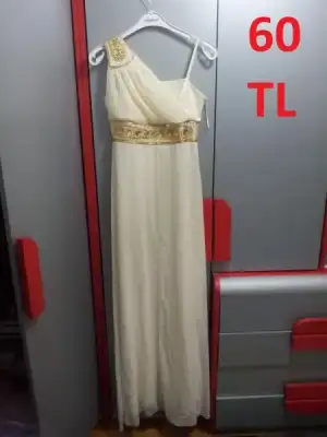 $UZUN BEYAZ ABÃYE 60 TL.webp